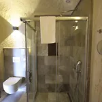 Отель 1811 Cave 4*