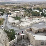 1811 Cave Отель