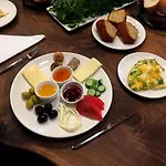 فندق 1811 Cave 4*