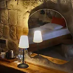 1811 Cave نفسهير