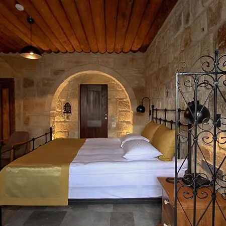 Hotel 1811 Cave