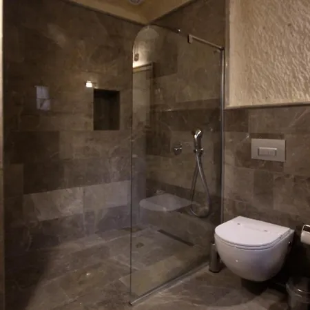 Hotel 1811 Cave
