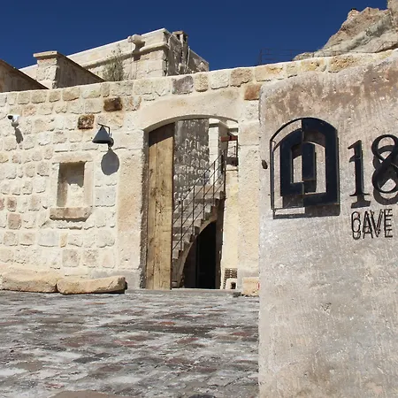 Hotel 1811 Cave 4*